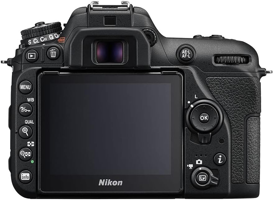 Nikon D7500 Digital Camera Kit - 20.9MP DSLR with 18-140mm Lens - Image 4
