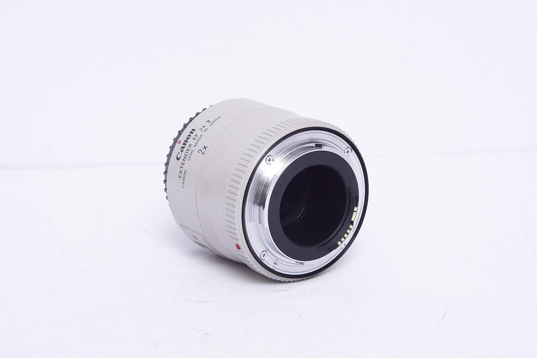 Canon EF 2X III Extender Teleconverter 2.0x Magnification for Compatible Canon EF Lenses, 7-Element Optics (White) - New